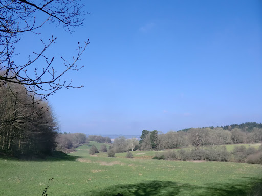 CIMG2883 Looking back down the Darent valley