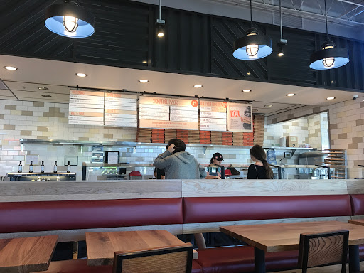 Pizza Restaurant «Blaze Pizza», reviews and photos, 600 Central Ave Ste 107, Highland Park, IL 60035, USA