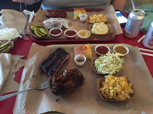 Barbecue Restaurant «Smoke BBQ», reviews and photos, 3351 NE 32nd St, Fort Lauderdale, FL 33308, USA