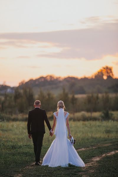 Fotografo di matrimoni Omar Tursić (omartursic). Foto del 14 settembre 2020