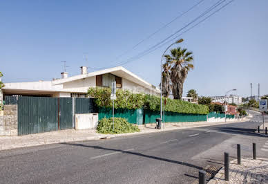 Maison avec terrasse 1