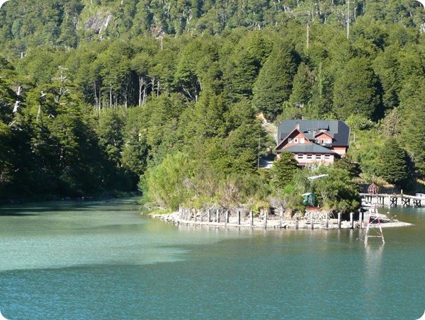 Puerto-Blest-y-Cascada-de-los-Cantaros-Bariloche-Gay-Travel-v