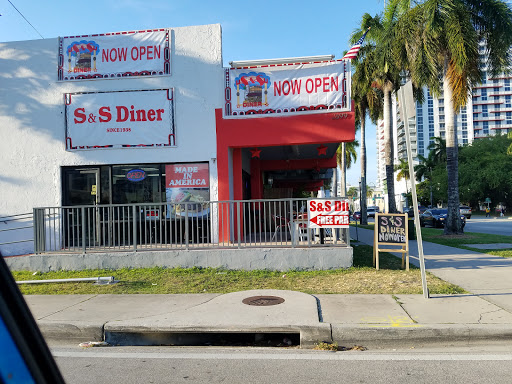 Diner «S & S Diner Miami», reviews and photos, 2699 Biscayne Blvd, Miami, FL 33137, USA