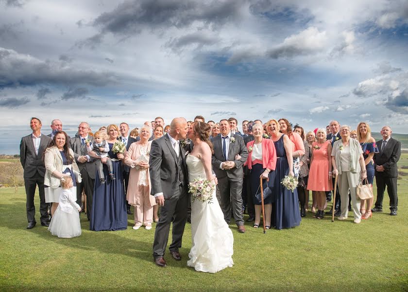 Wedding photographer Ken Hadfield (thisworld). Photo of 11 June 2019