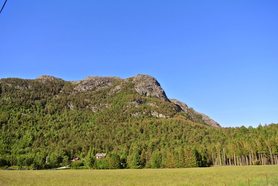 Прекестулен, июнь 2014