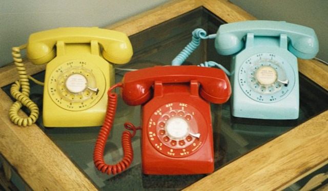 Vintage rotary phone photos - coloured retro phones.jpeg 3 colours