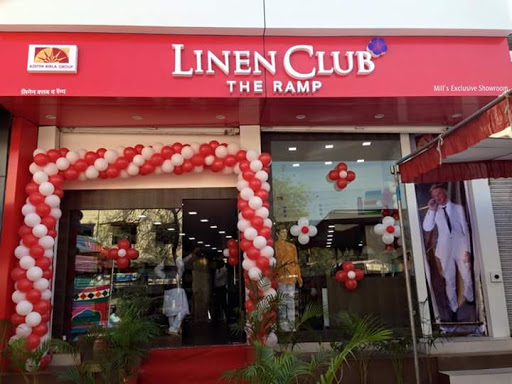 LINEN CLUB SHOWROOM, 7,jillha peth, Mahatma Gandhi Rd, Pratap Nagar, Jalgaon, Maharashtra 425001, India, Club, state MH