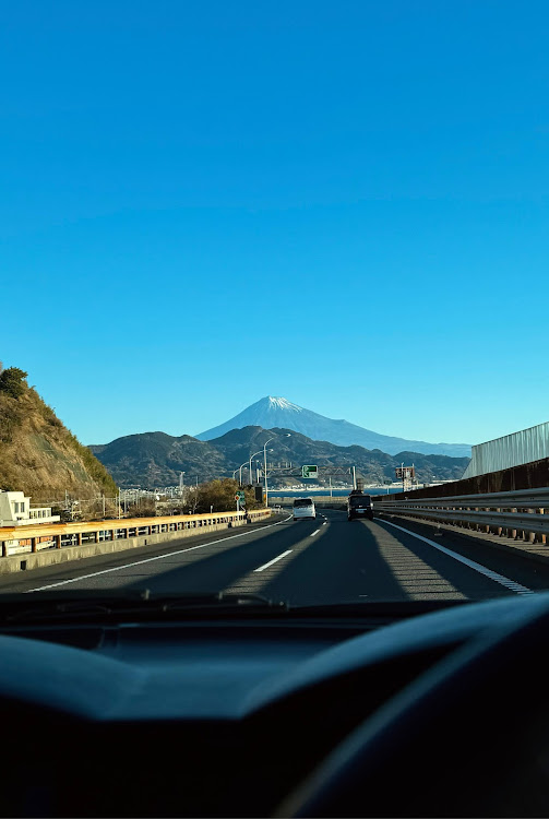7シリーズのBMW・スノーボード・1月・富士山に関するカスタム事例の投稿画像1枚目