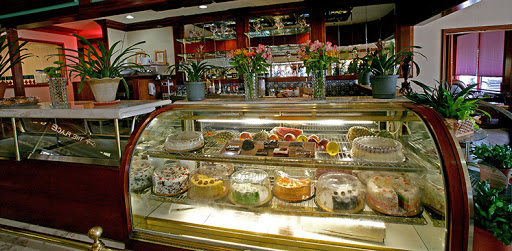 Restaurant «Original Omega Restaurant», reviews and photos, 10 E Maple Ave, Mundelein, IL 60060, USA