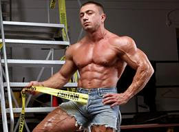 Laurent LeGros - MuscleHunks Non-Union Break Time