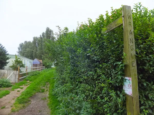 Footpath to Wrangle