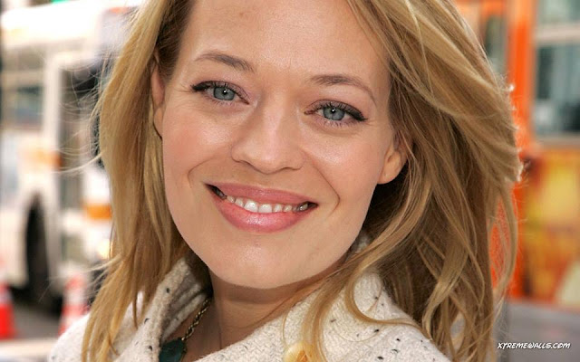 Jeri Ryan Profile Pics Dp Images