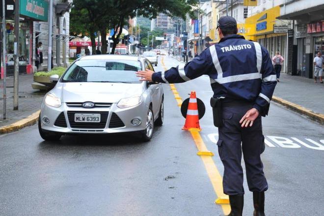 Parquímetros, radares e semáforos! Veja as possíveis novidades no trânsito de São Manuel