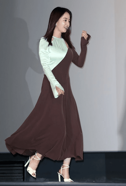 Dinilai Tidak Dapat Memilih Outfit dengan Tepat, Stylist dari Song Ji Hyo Tuai Kritikan 2 img 20200527171958 688628f1