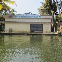 Backwaters of Allephuza, India IMG_4058.JPG