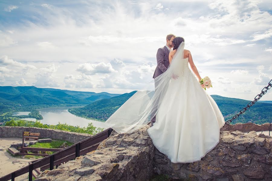 Wedding photographer Ákos Jurás (jurasakos). Photo of 23 July 2016