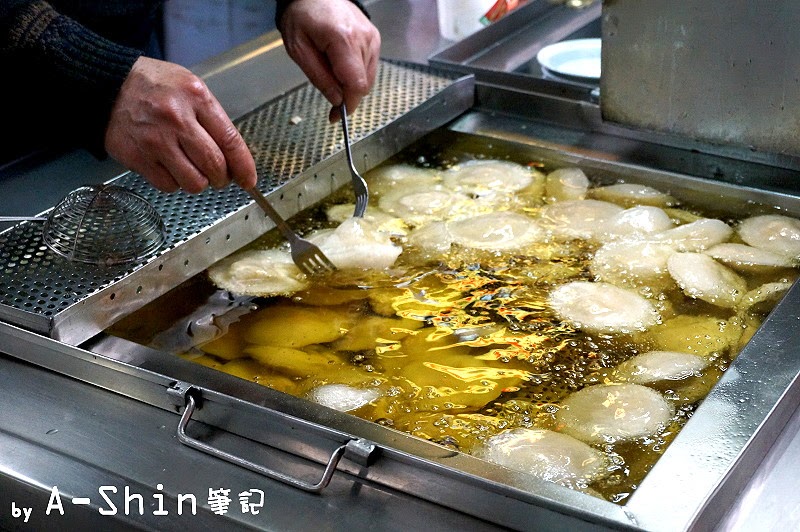 南台中肉員|忠孝夜市尋美味，讓人瞬間秒殺的粉嫩肉圓，阿果要帶大家吃南台中肉員。