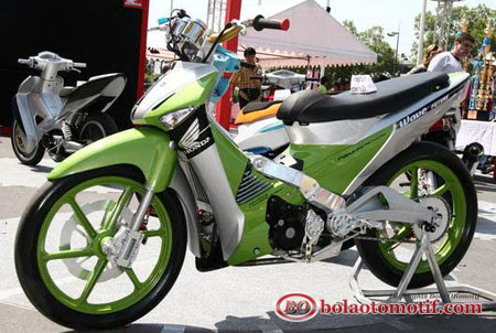 Modifikasi Extriem Motor Honda Supra X 125 a