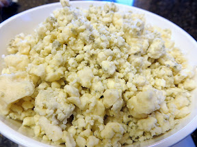 crumbled Treasure Cave Reduced Fat Blue cheese