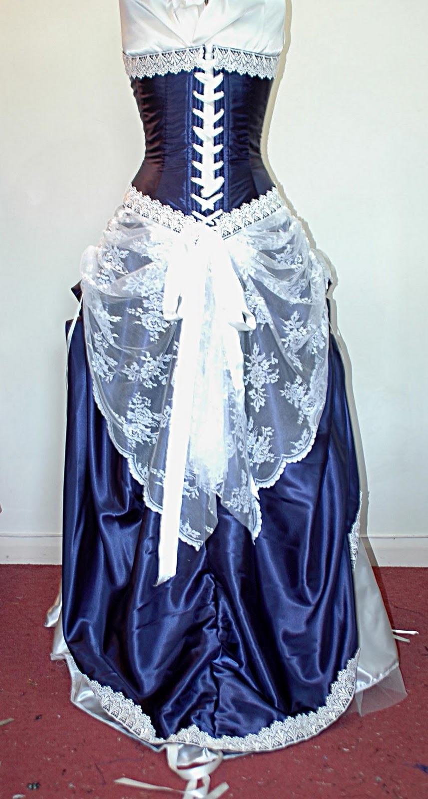 adustable wedding gown