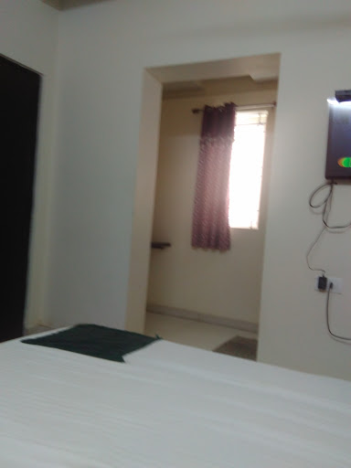 Sai Priya Residency, D.No.2-30-2, Opp. Padmapriya Theatre Complex, Koppana Vari Street, Srinagar, Banugudi Junction, Kakinada, Andhra Pradesh 533003, India, Lodge, state AP