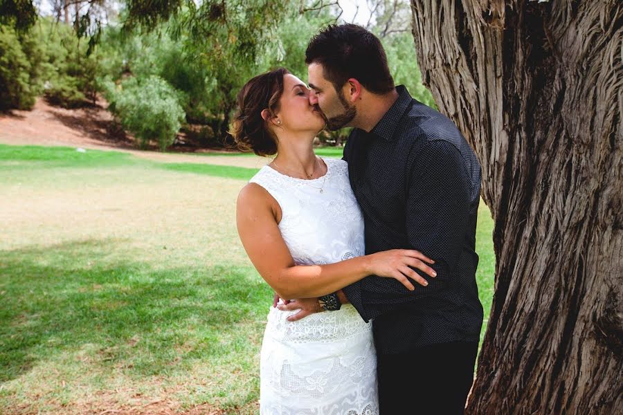 Fotógrafo de casamento Hannah Benwell (hannahbenwell). Foto de 27 de janeiro 2019