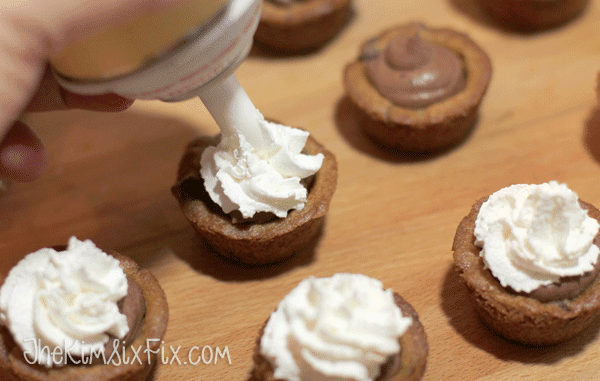 Whipped cream mousse filled cookie