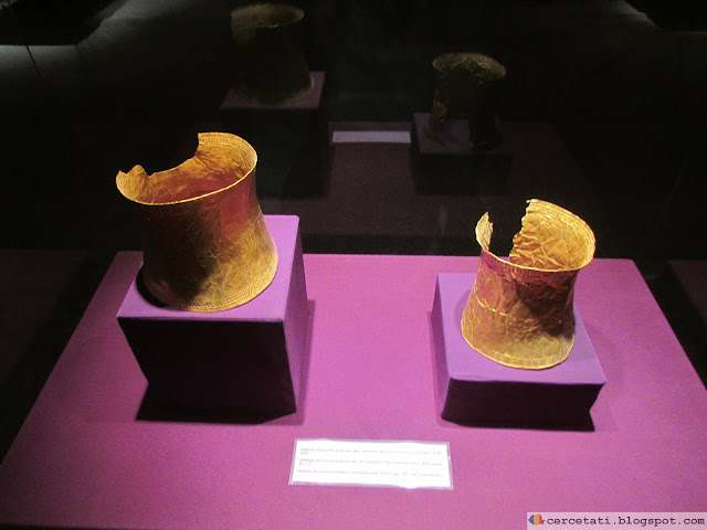 Gold objects from the Bronze Age