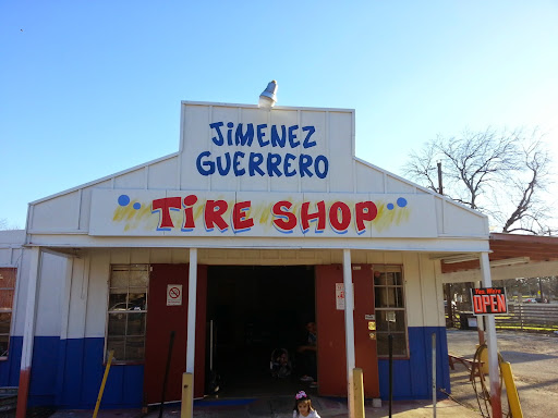 Jimenez Guerrero Tire Shop logo