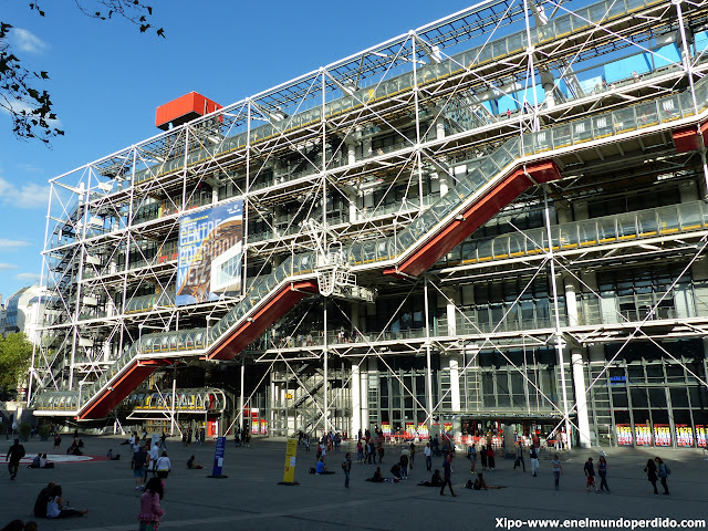 centro-pompidou-paris.JPG