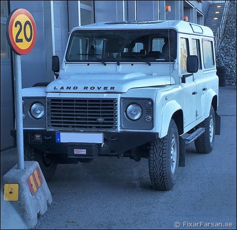 Land-Rover-Defender