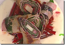 Involtini con bieta rossa e salsa di provolone