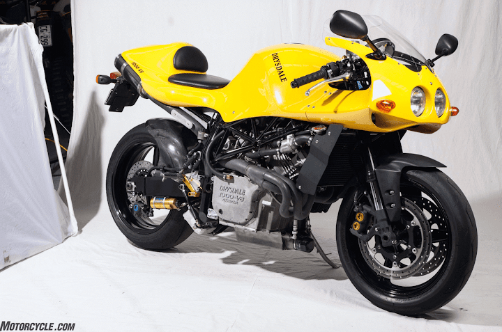 V8エンジンの1000ccスポーツバイク Drysdale V8 気になるバイクニュース