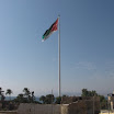 2010-11-21 12-01 Aqaba zamek i gigantyczny maszt z flaga Jordanii.JPG