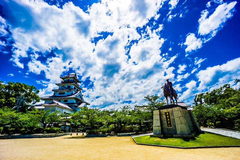 Imabari Castle statue of Takatora Hyodo 1