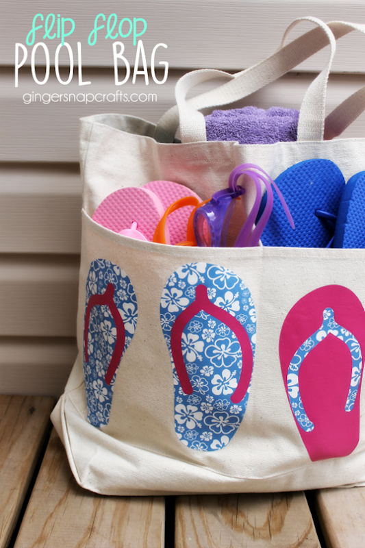 600 Flip Flop Pool Bag at GingerSnapCrafts.com #happycrafters #vinyl