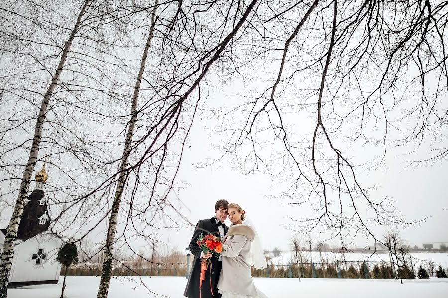 Fotografer pernikahan Lyubov Chulyaeva (luba). Foto tanggal 5 Januari 2016