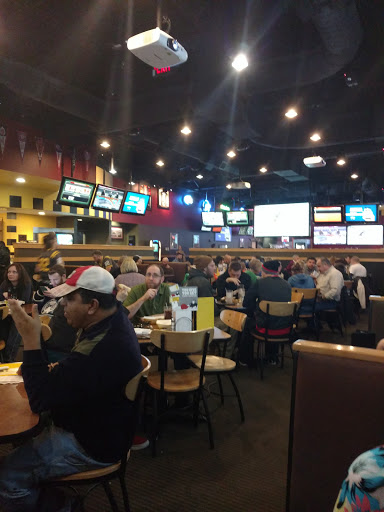 Chicken Wings Restaurant «Buffalo Wild Wings», reviews and photos, 3878 Attucks Dr, Powell, OH 43065, USA