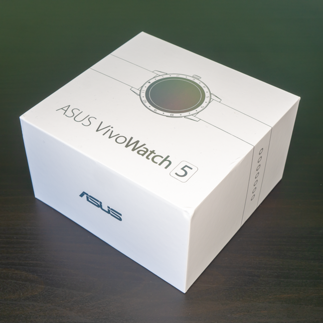 ASUSVivoWatch5ボックスの正面図