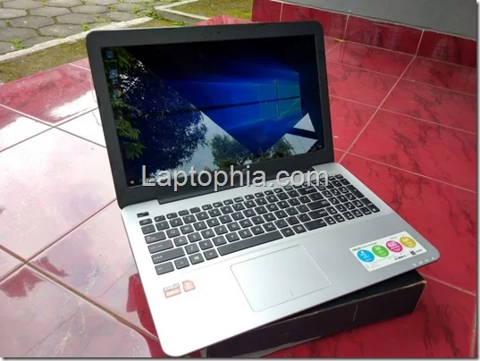 Spesifikasi Asus X555QG BX101D