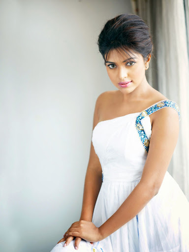 Amala Paul Photos