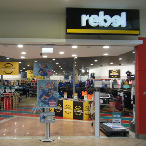 rebel Munno Para logo