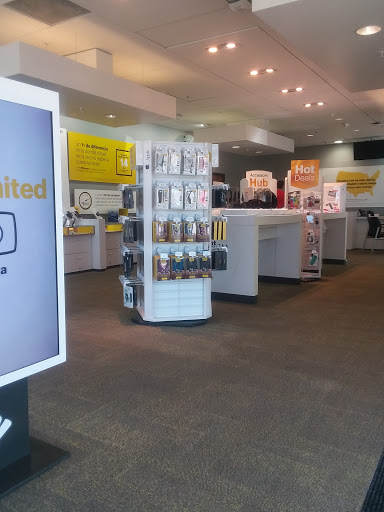 Cell Phone Store «Sprint Store», reviews and photos, 2909 Forest Ln #100, Dallas, TX 75234, USA