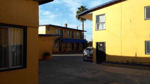 Motel Agora, Av. Pedro Loyola 150, Nueva Ensenada, 22887 Ensenada, B.C., México, Alojamiento en interiores | BC