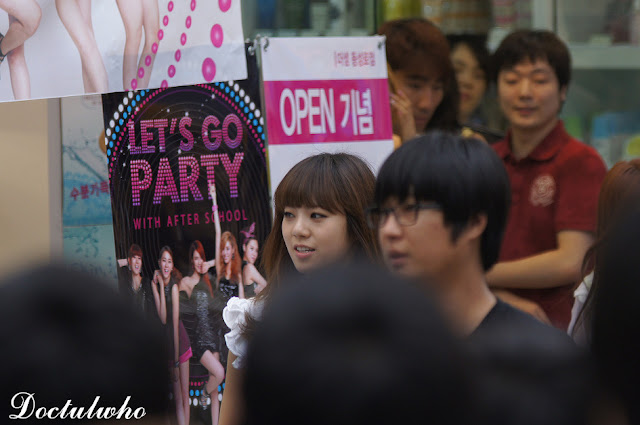  Kahi, U-ie, Nana y Lizzy en The Saem Fan Signing 110707thesaemfanmeet1