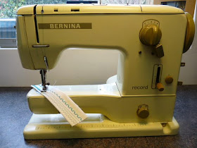 male pattern boldness: Sewing Machines on Craigslist: The Good, The Bad,  and the Rusty