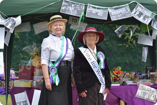 Dee-Sign British Sign Language  choir stall - Suffragette costumes