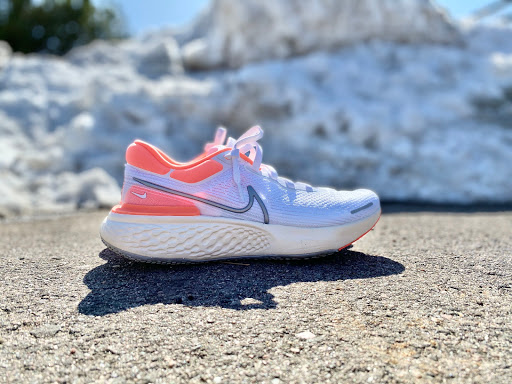 zoomx invincible run flyknit nike