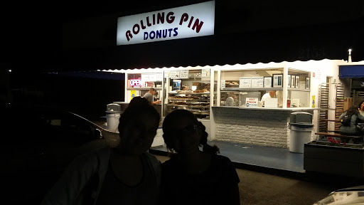 Donut Shop «Rolling Pin Donuts», reviews and photos, 2153 Las Posas Rd, Camarillo, CA 93010, USA