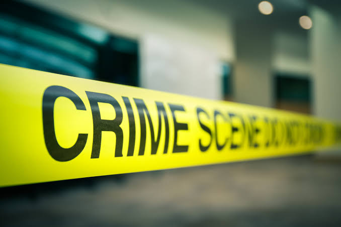 कुर्सी संभालने से पहले ही नए SP को मिला चैलेंज, मर्डर कर पिस्टल लहराते हुए फरार हुए अपराधी कुर्सी संभालने से पहले ही नए SP को मिला चैलेंज, मर्डर कर पिस्टल लहराते हुए फरार हुए अपराधी